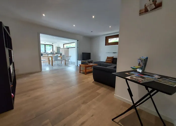 A 200 Metres Du Lac D\'Annecy, Spacieux Appartement 3 Chambres Avec Terrasse Et Jardin
